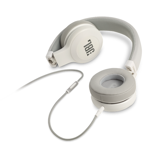 E35 - White - On-ear headphones - Detailshot 3