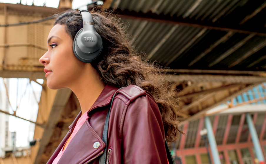 Âm thanh huyền thoại JBL Pro Audio Sound