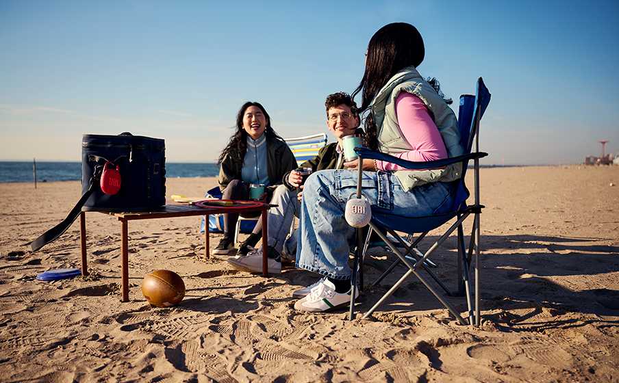 12 giờ chơi nhạc, th&ecirc;m 3 giờ chơi với chế độ Playtime Boost