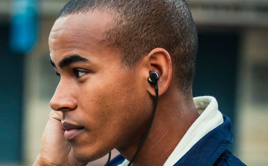 C&ocirc;ng nghệ JBL Pure Bass Sound