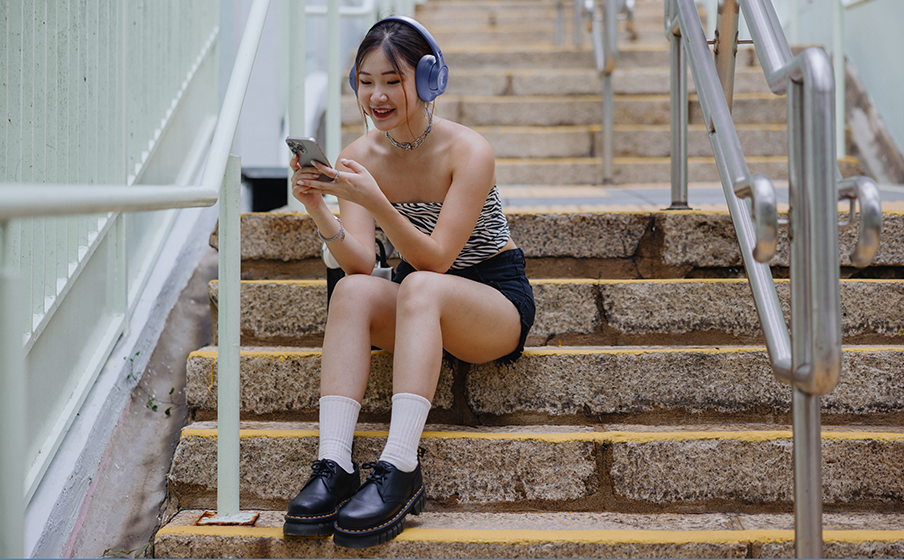 T&ugrave;y chỉnh chất &acirc;m với ứng dụng JBL Headphones