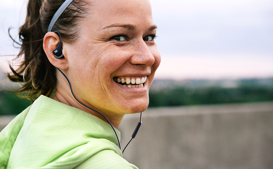 C&ocirc;ng nghệ FlipHook&trade; cho phong c&aacute;ch đeo linh hoạt