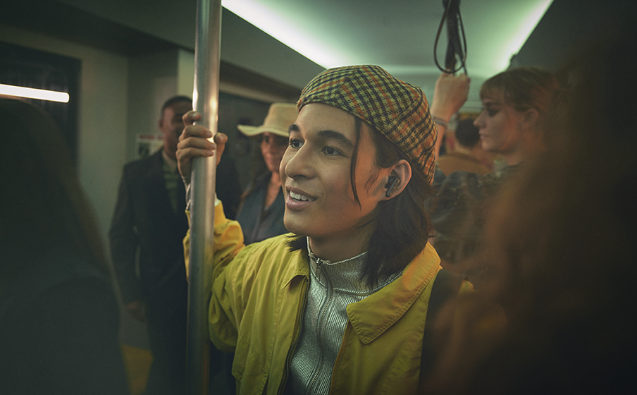 6 mics for perfect calls and customized call experience