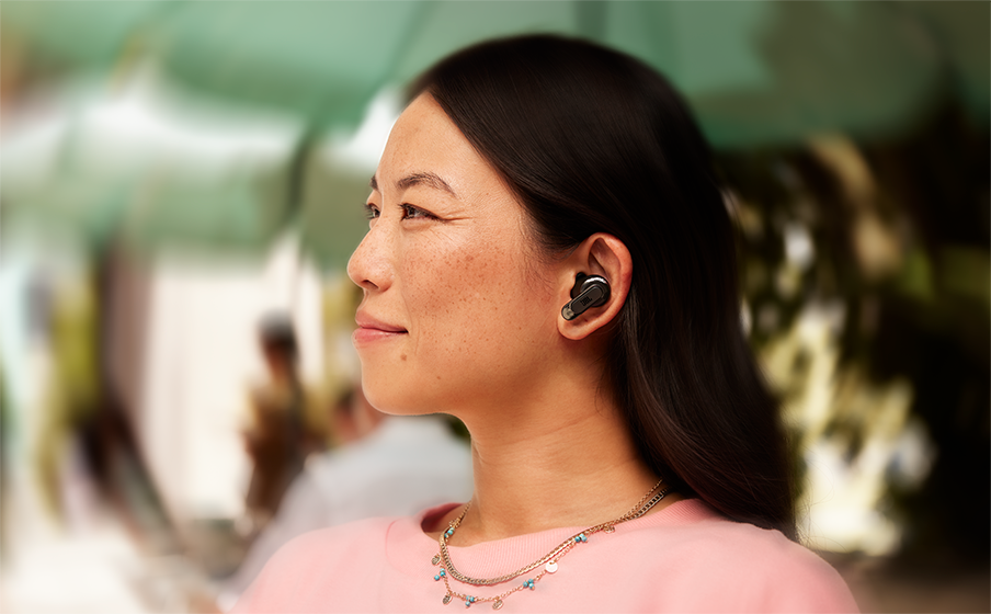 Đắm ch&igrave;m trong &acirc;m thanh kh&ocirc;ng gian JBL Spatial 360 với c&ocirc;ng nghệ theo d&otilde;i chuyển động đầu