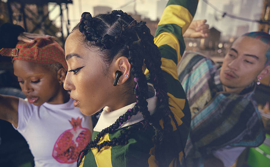 Chất &acirc;m JBL Pure Bass với &acirc;m thanh kh&ocirc;ng gian Spatial Sound