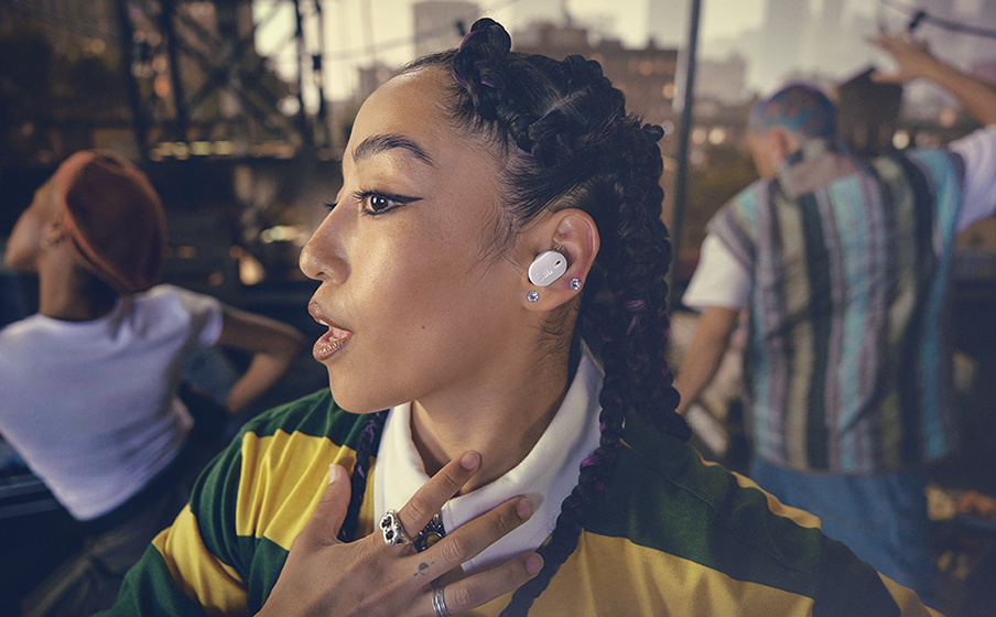 Chất &acirc;m JBL Pure Bass với &acirc;m thanh kh&ocirc;ng gian Spatial Sound