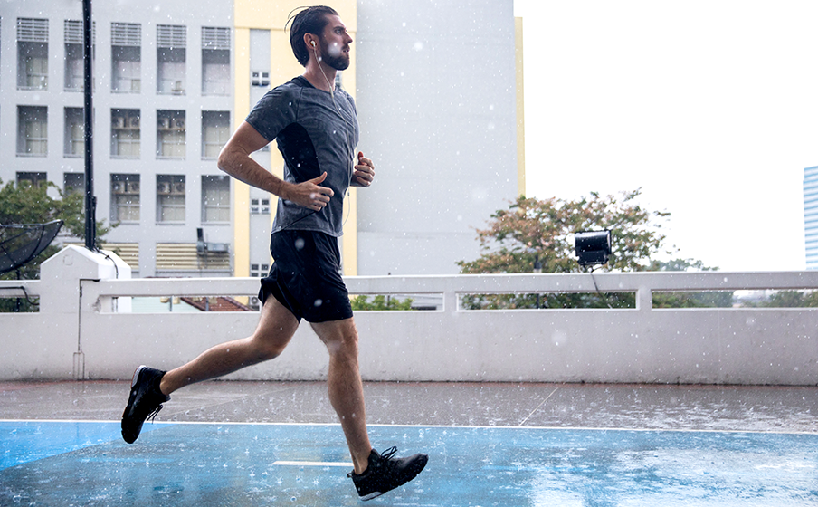 Kh&aacute;ng bụi v&agrave; nước IP65