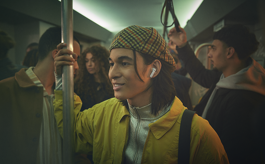 C&ocirc;ng nghệ 6-Mic cho cuộc gọi r&otilde; r&agrave;ng, c&aacute; nh&acirc;n h&oacute;a trải nghiệm đ&agrave;m thoại