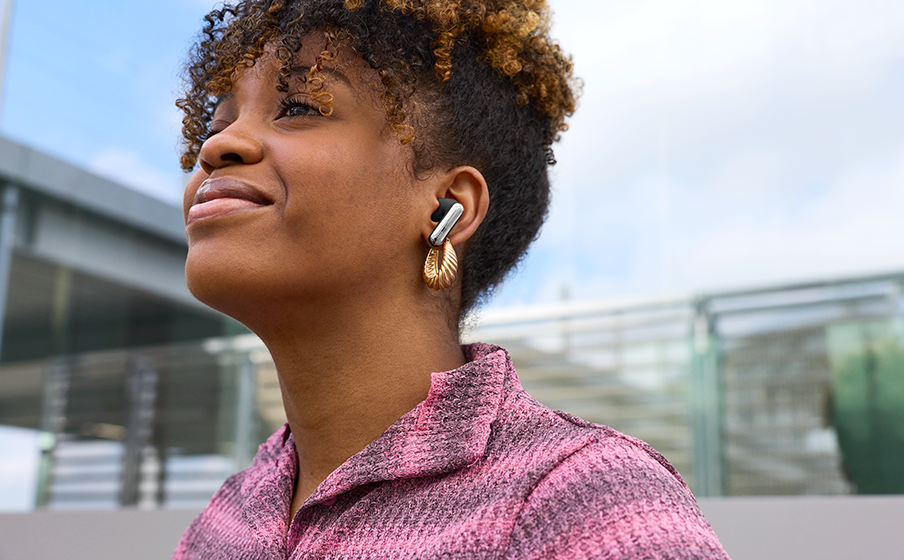 JBL Signature Sound with Hi-Res Audio